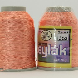 Leylak 20 gr Polyester İpliği 352 Leylak 20 gr Polyester İpliği 352
